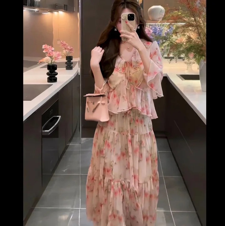 6.14 Huanhuan【Runaway Order Blacklist】81021 81325 Stylish and Versatile Top Set H608 6.14 Huanhuan【Runaway Order Blacklist】81021 81325 Stylish and Versatile Top Set H608