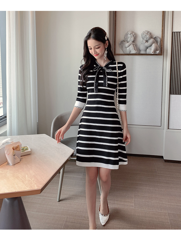 VK旗艦店 韓國小香風收腰顯瘦條紋針織長袖洋裝