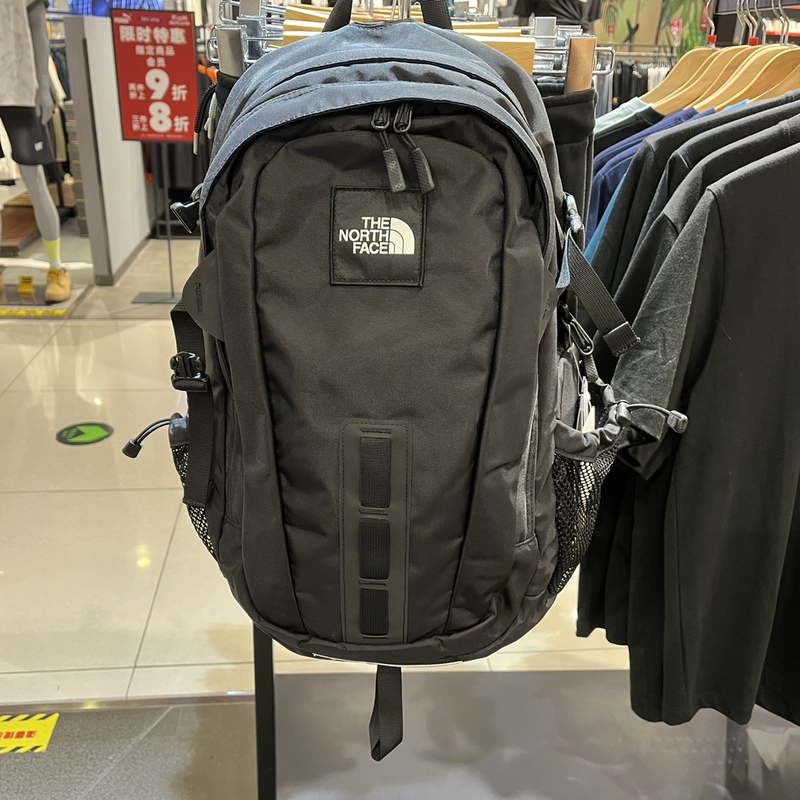 Thenorthface 2026 New Outdoor Unisex 30-Liter Comfortable Backpack 3Kyj