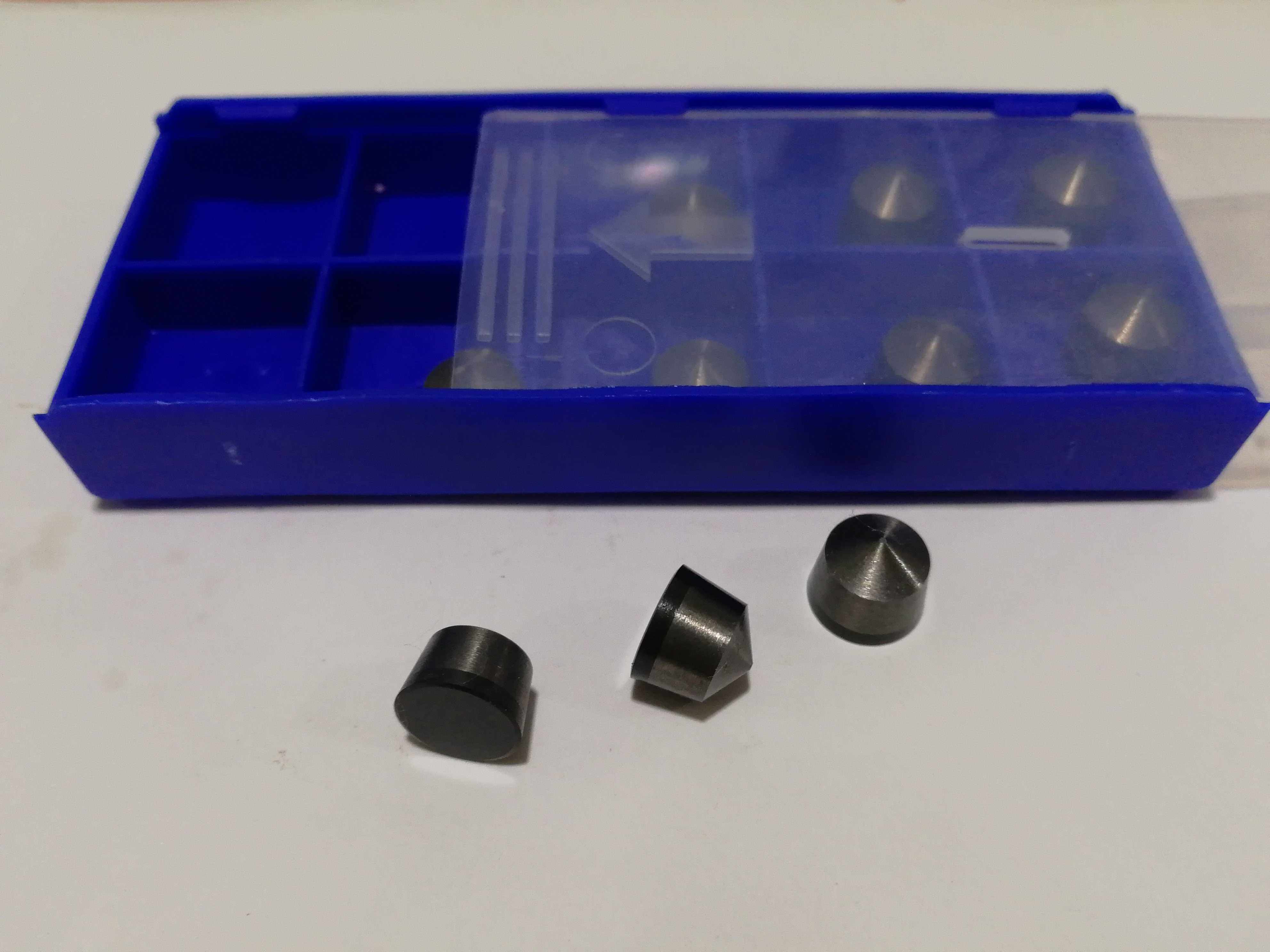 Roll blade PCBN tapered roller numerical control round blade conical V-shape positioning RCMX numerical control roller car cutter