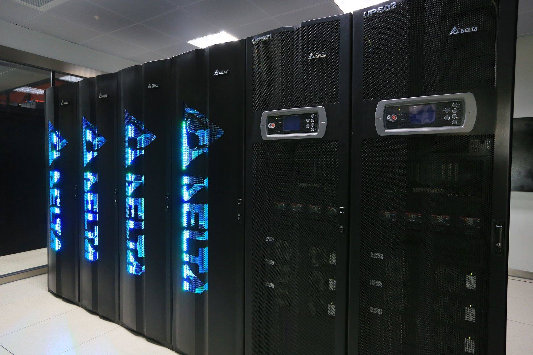 Triple play integration smart hotel IPTV on-demand server is suitable for community hotels and hospitals