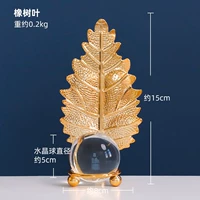 Дубовые листья