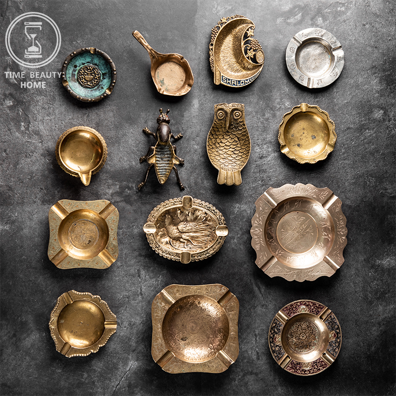 8 26 on New Europe and America F Group retro brass ashtray old object vintage swing to Western antique software