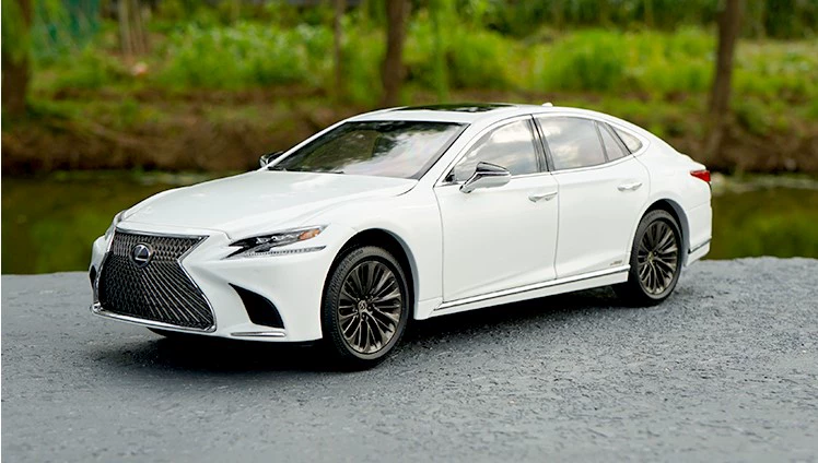 Nguyên bản 1:18 Lexus mô hình xe LS500 mô hình xe LEXUS LS500h mô hình xe hơi vàng trắng - Chế độ tĩnh