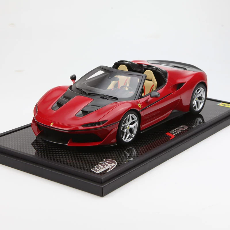 BBR 1:18 Ferrari J50 50th Anniversary Cơ sở lớn bằng sợi carbon màu đỏ với mô hình ô tô trưng bày - Chế độ tĩnh