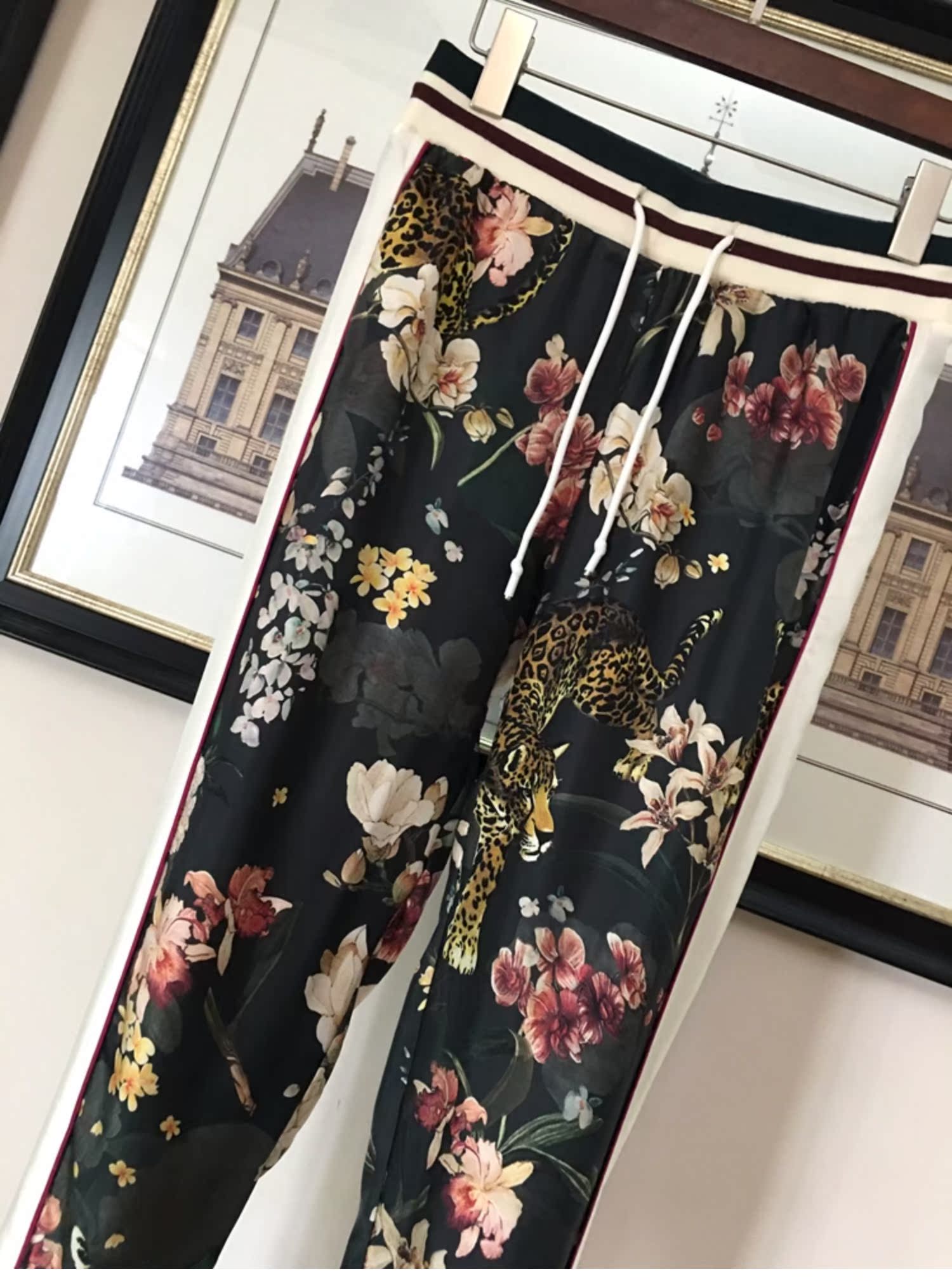 Pháp thiết kế thích hợp mùa xuân và mùa hè nặng twill lụa giản dị quần nữ da báo in kín miệng xu hướng quần - Khởi động cắt quần áo nữ đẹp