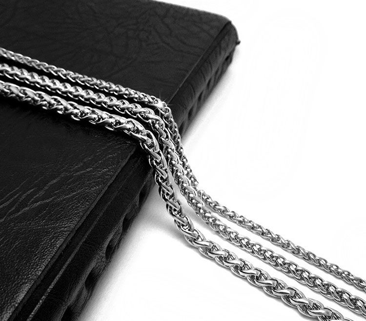 Titanium steel keel chain snake chain core core of men long stainless steel male necklace tide male necklace clothing chain