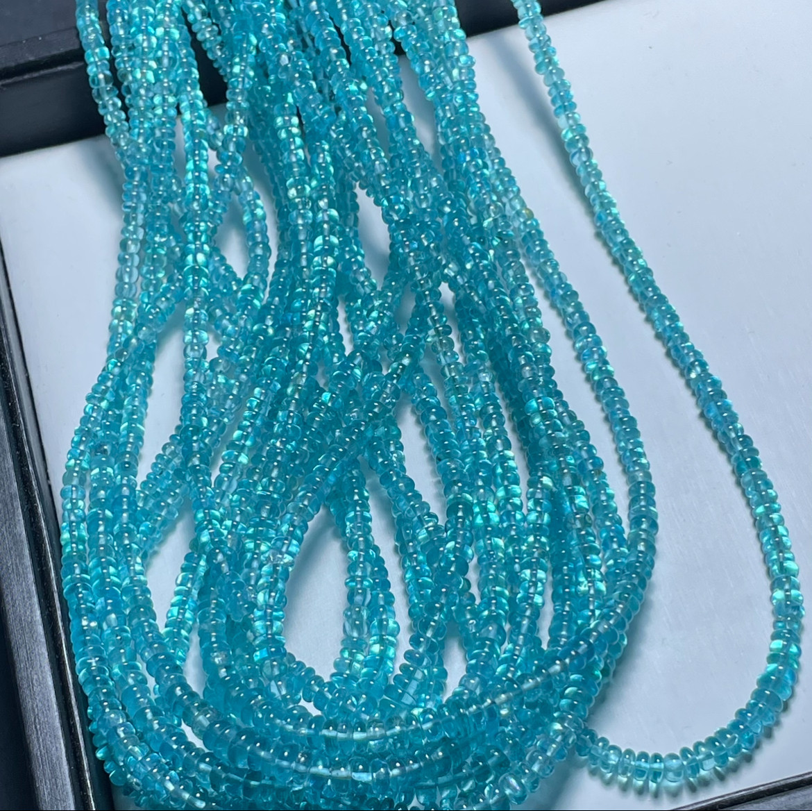 天然の高品質ブルーアパタイト研磨そろばんネックレスとブレスレットの半完成DIY材料