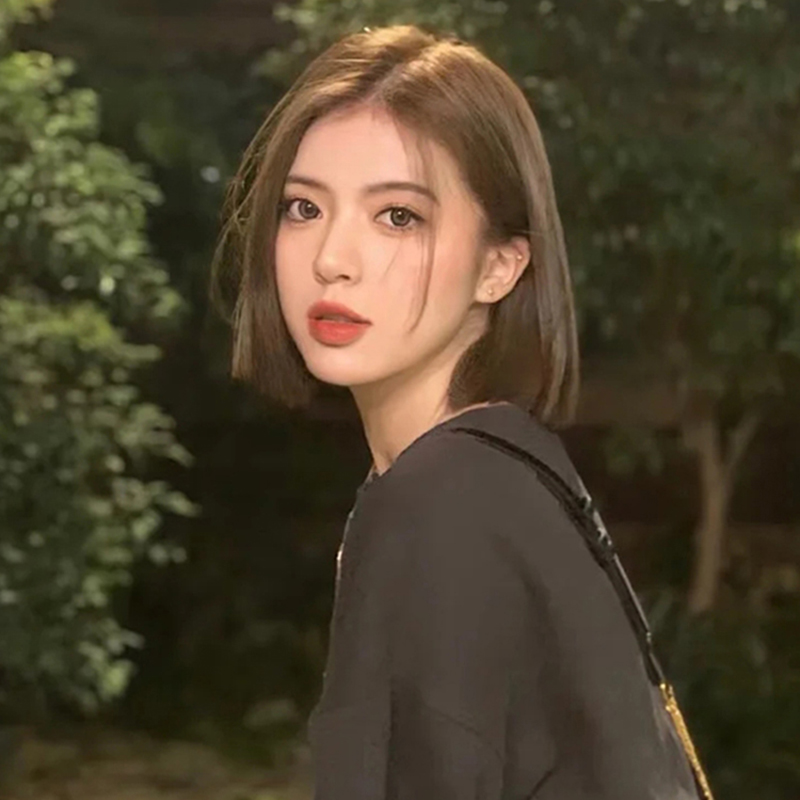 Net red Korean wig female short hair cut temperament cut face reduction in the age of browsing short straight hair full head set