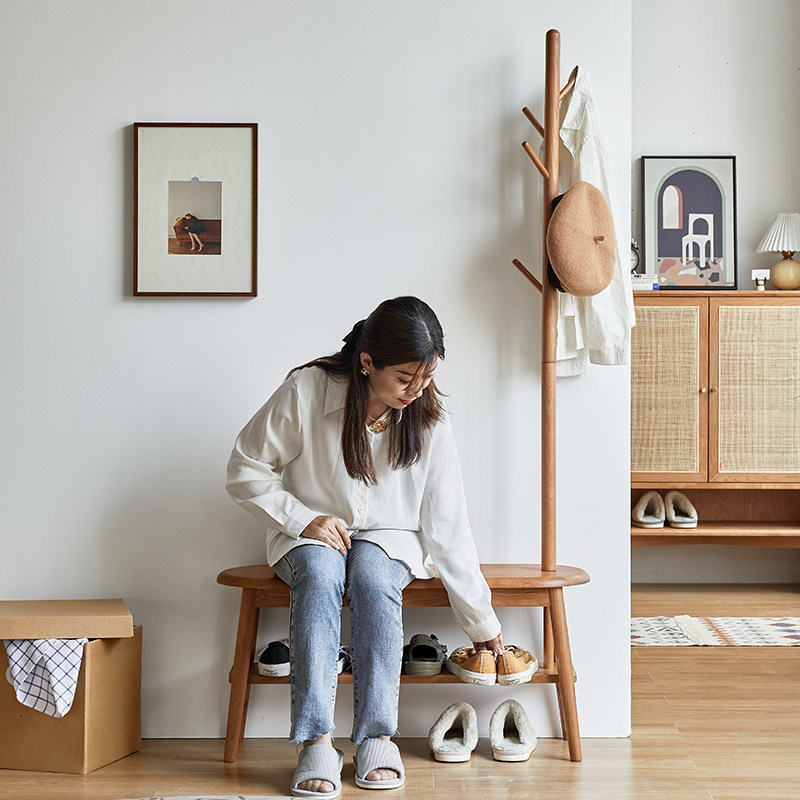 A moment of solid wood home shoe stool simple entrance entrance door storage Nordic multifunctional coat rack wearing shoes stool