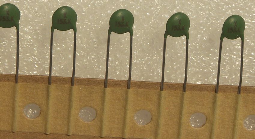 TAIYO YUDEN ceramic capacitor 153K 0 36V 015UF foot distance: 5mm