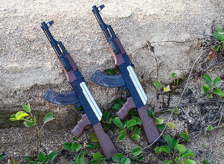 Dưới bom nước AK47 hướng dẫn sử dụng có thể phóng quả bom pha lê nước lấy trứng điện trẻ em súng đồ chơi trẻ em súng bắn đạn nhựa