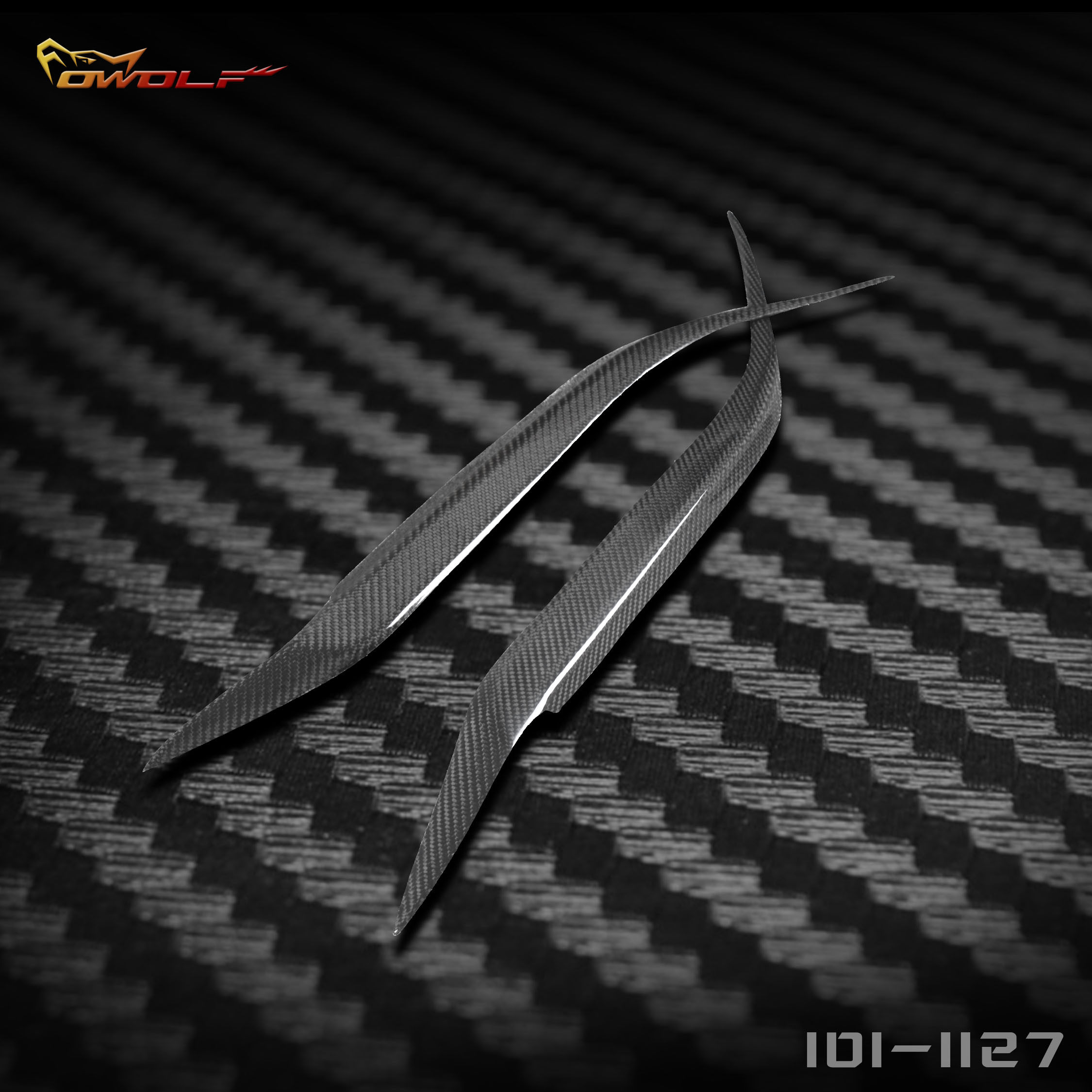 Classic Mazda3 Carbon fiber light eyebrow Mazda triple light eyebrow horse 3 light eyebrow 07-12 paragraphs a pair