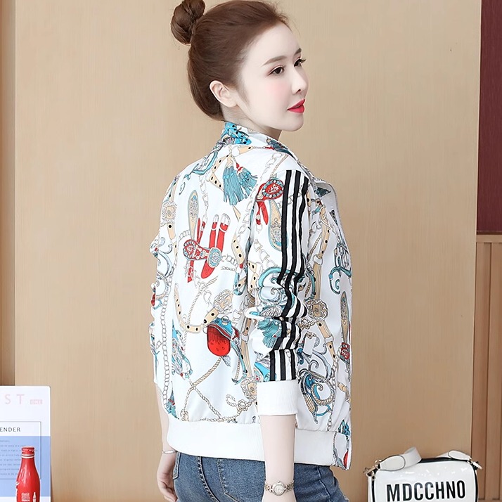Women's Spring Short Jacket 2026 New Style Ladies' White Harajuku Floral Stand Collar Baseball Jacket Trendy