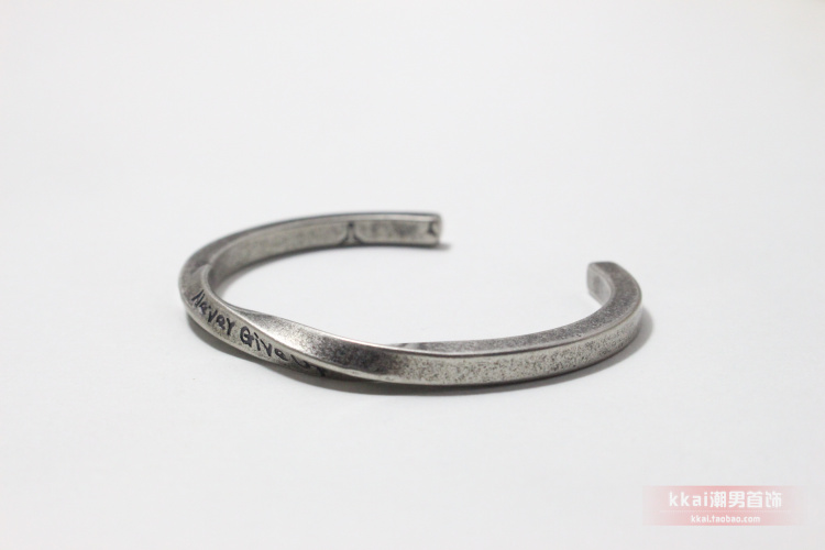 Phiên bản Hàn Quốc của cá tính đơn giản Viking chiến đấu vòng đeo tay nam titan thép retro vòng đeo tay thủy triều nam trang sức sinh viên vòng tay hoang dã vòng tay bạc nam