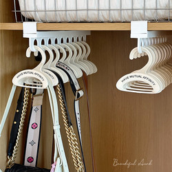 Cream wind laundry hanging bag artifact does not deform and storage shelf cabinet, telescopic pumping hanging shelter hook hook hook