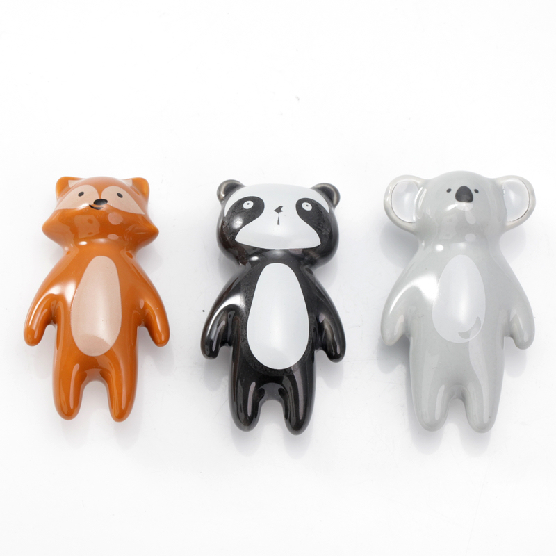 Cartoon Bear Ceramic Color Glazed Solid Craftsmanship Handle Children Kindergarten Color Plotters are inrustic and discoloration