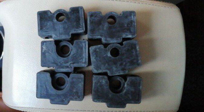 Huikang came to run the walking machine accessories HL-1680 shock absorbing cushion running plate cushion rubber mat accessories