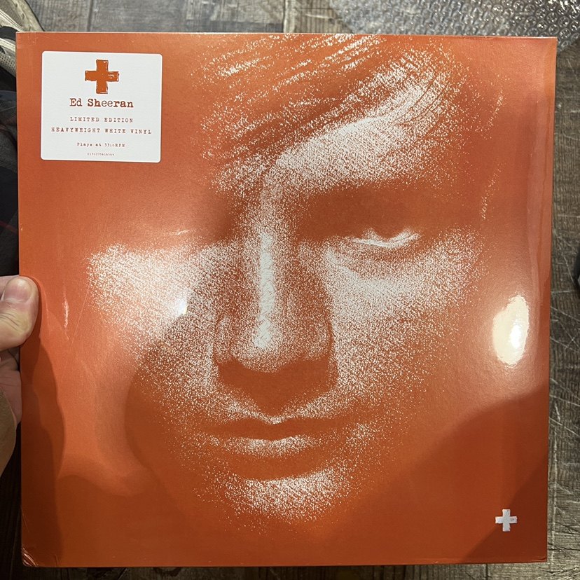 Spot Ed Sheeran's first special plus sign limited white rubber black rubber record LP-Taobao