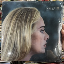 The spot Adele 30 vinyl record 2LP is not a colored vinyl record and is guaranteed to be genuine.