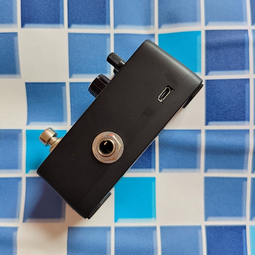 Эффект цифровой задержки M-VAV