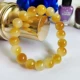 Браслет из желтого и белого агата