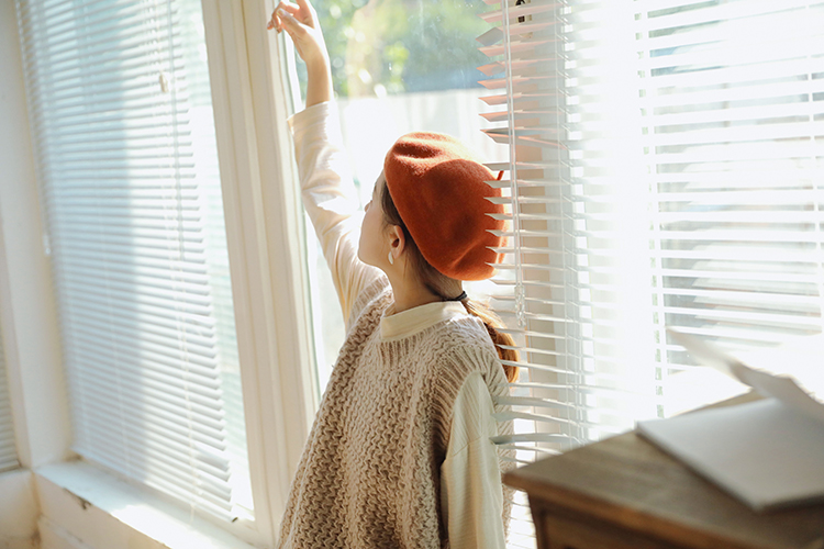 Huaji Y1093 Văn học cổ áo V không tay mới đan áo len tuổi teen Vest 1009 áo khoác len nữ ngắn