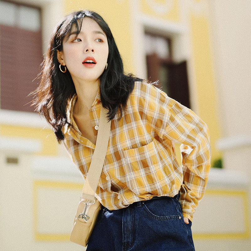 Huaji brown plaid shirt women's retro Hong Kong style spring and autumn long-sleeved 2021 spring new student shirt A396