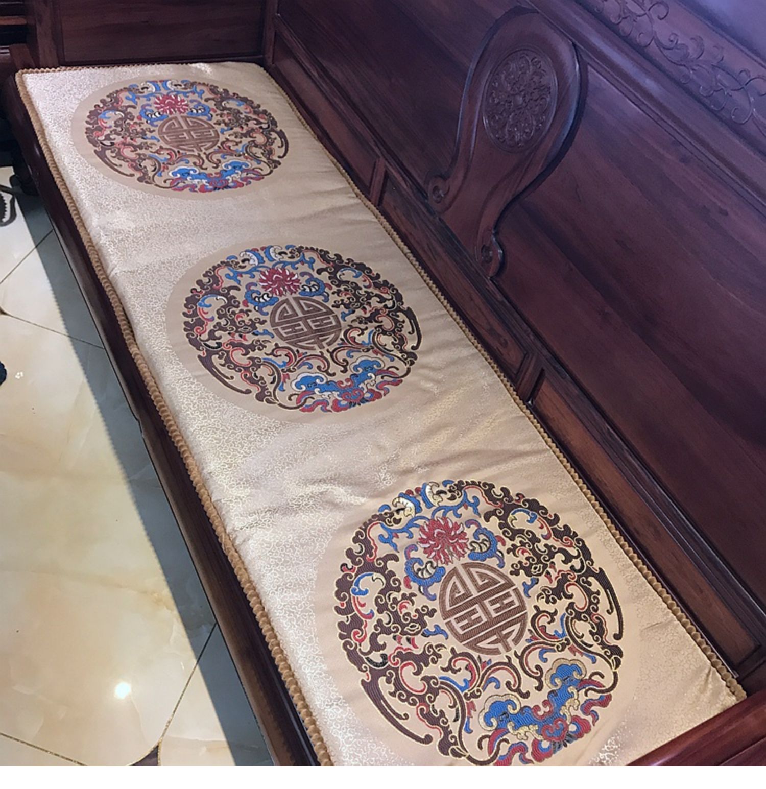 Trung Quốc sofa gỗ hồng đệm nhà phòng khách vải sang trọng đệm châu Âu đệm văn phòng bốn mùa thảm chống trượt - Ghế đệm / đệm Sofa thảm trải ghế