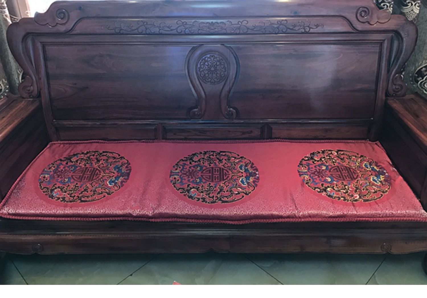 Trung Quốc sofa gỗ hồng đệm nhà phòng khách vải sang trọng đệm châu Âu đệm văn phòng bốn mùa thảm chống trượt - Ghế đệm / đệm Sofa thảm trải ghế
