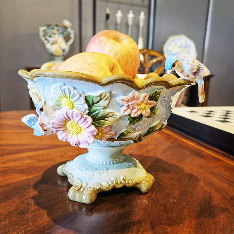 Living room home European rhyme blue and white ceramic high-footed fruit plate classical new Chinese-style coffee table dining table decoration fruit bowl three-dimensional