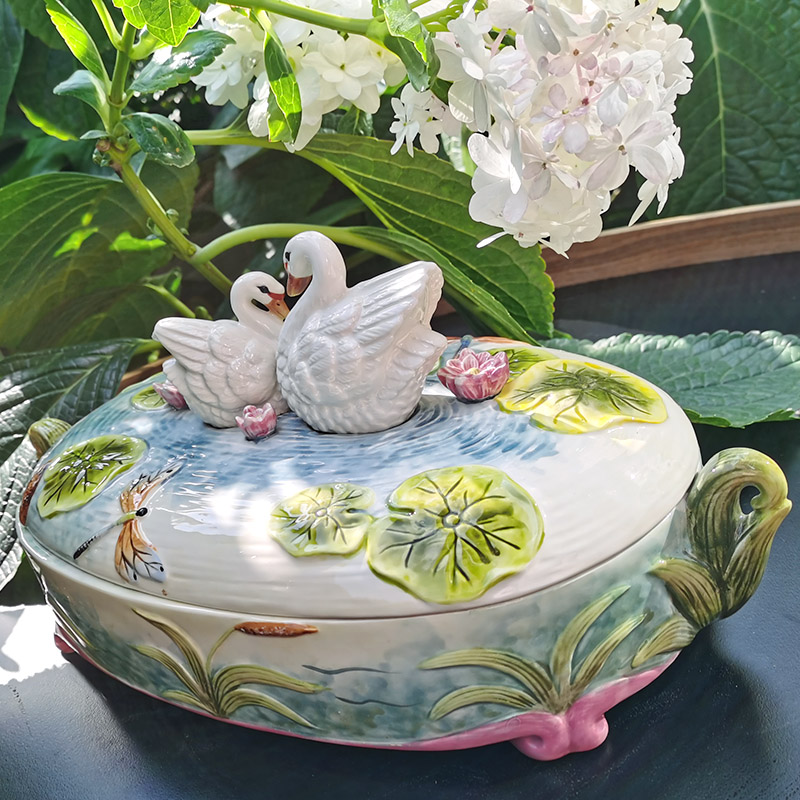 Ceramic Delight Box Swan Cookies Jar White Goose candy Box Swan Lake Snack Box Newlyweds for Practical Gift