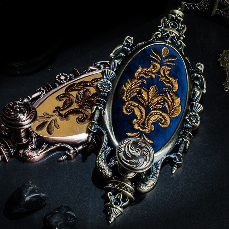 To Shang'o-style suede embroidered large wall hook Curtain Strap Wall Hook wall Zinc Alloy Villa Wall Hook