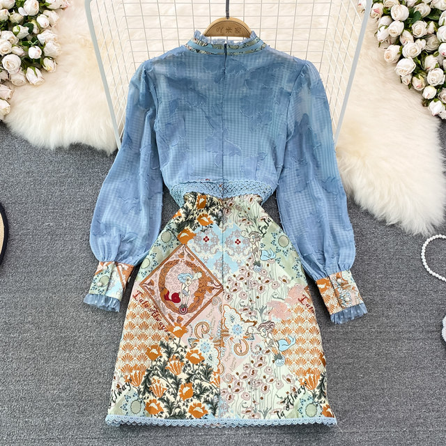 In the spring of 2022, stunning, high-end, light and luxurious celebrity stand-up collar bubble long-sleeved fake two-piece slim-fit hip dress