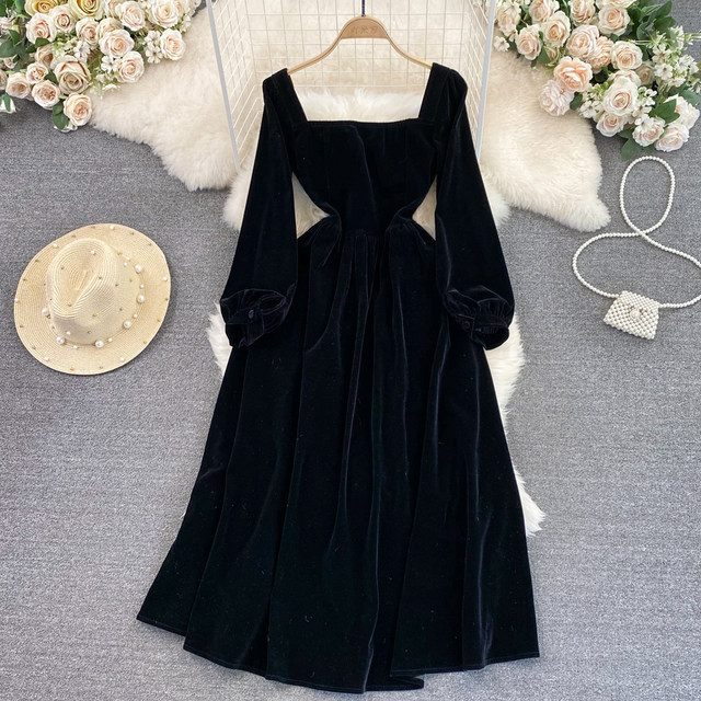 Retro Hepburn style long skirt high-end temperament square collar bubble long sleeve waist slimming A-line large swing velvet dress