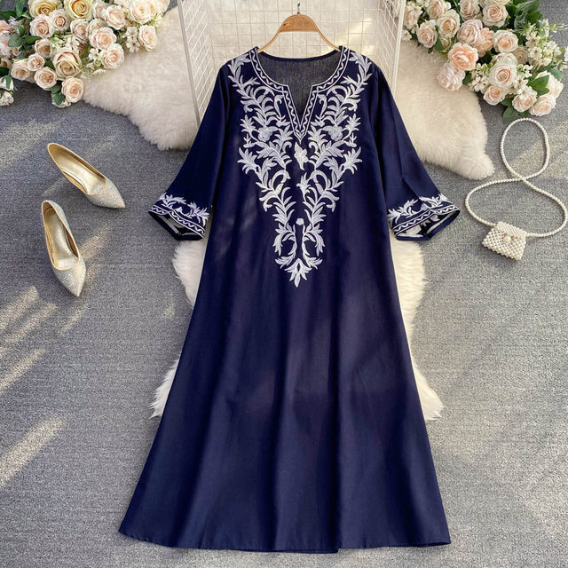 2023 autumn retro ethnic style V-neck embroidered long-sleeved loose slim A-line dress elegant long skirt