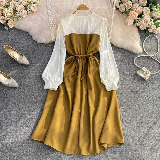 Autumn high-end Chinese style round neck fake two-piece lace stitching long-sleeved waist and thin a-line large swing dress