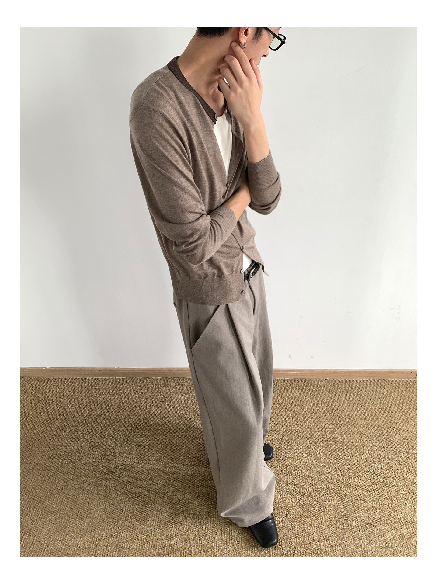 MION Contrast Colour Cropped Knit Cardigan