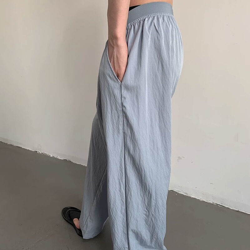 Mion Is a Loose-Fitting Home Casual Pants That Allows You to Throw Away Trash Effortlessly While Maintaining a Relaxed and Cool Feel Mion Is a Loose-Fitting Home Casual Pants That Allows You to Throw Away Trash Effortlessly While Maintaining a Relaxed and Cool Feel