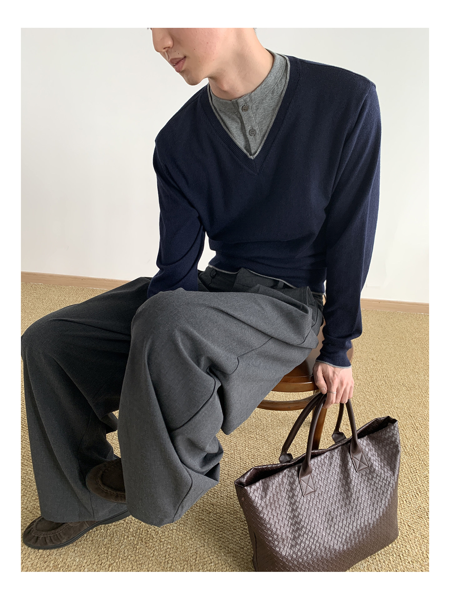 MION Faux-Layer V-Neck Cropped Sweater
