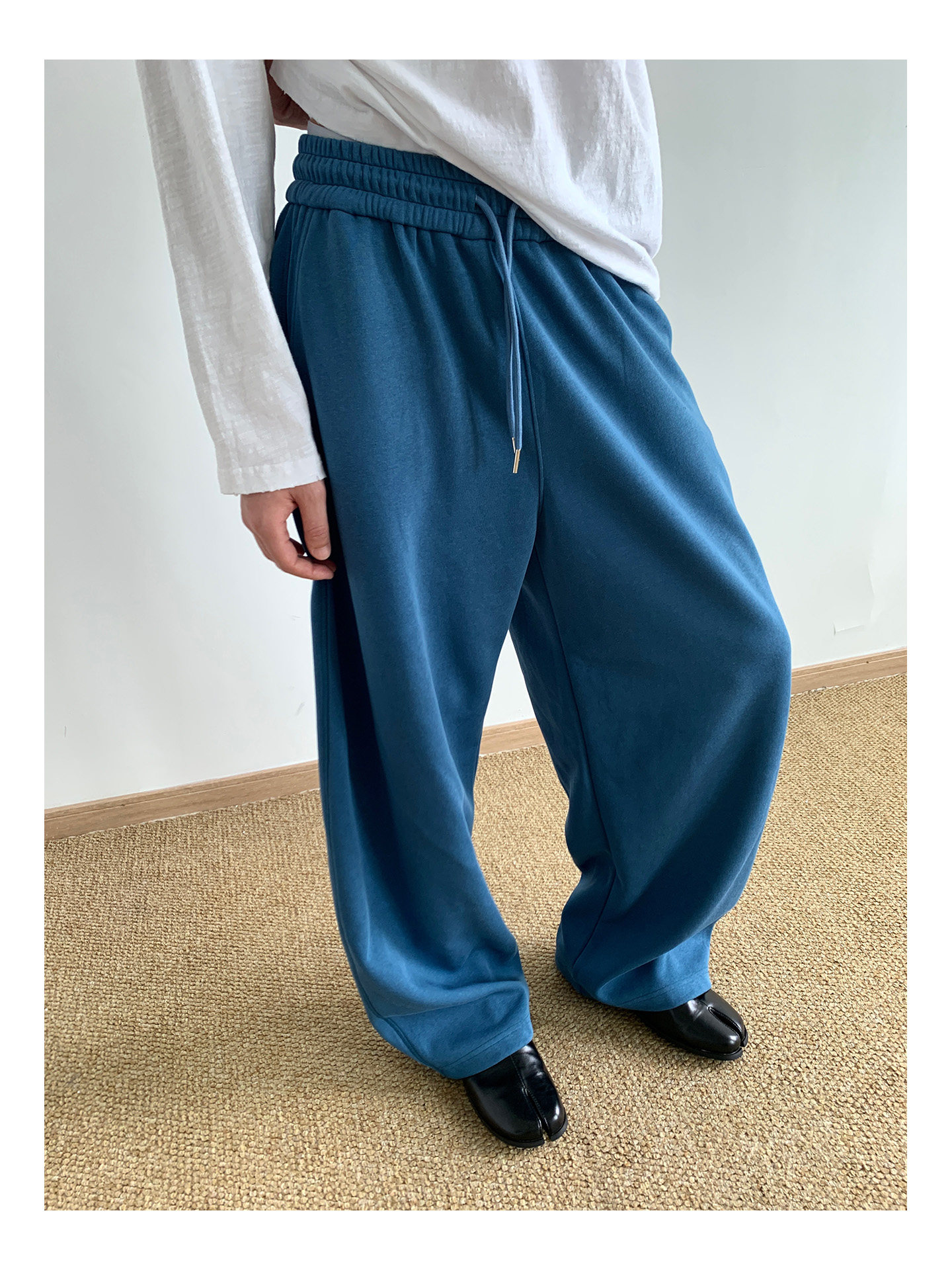MION Heavyweight Wide-Leg Sweatpants