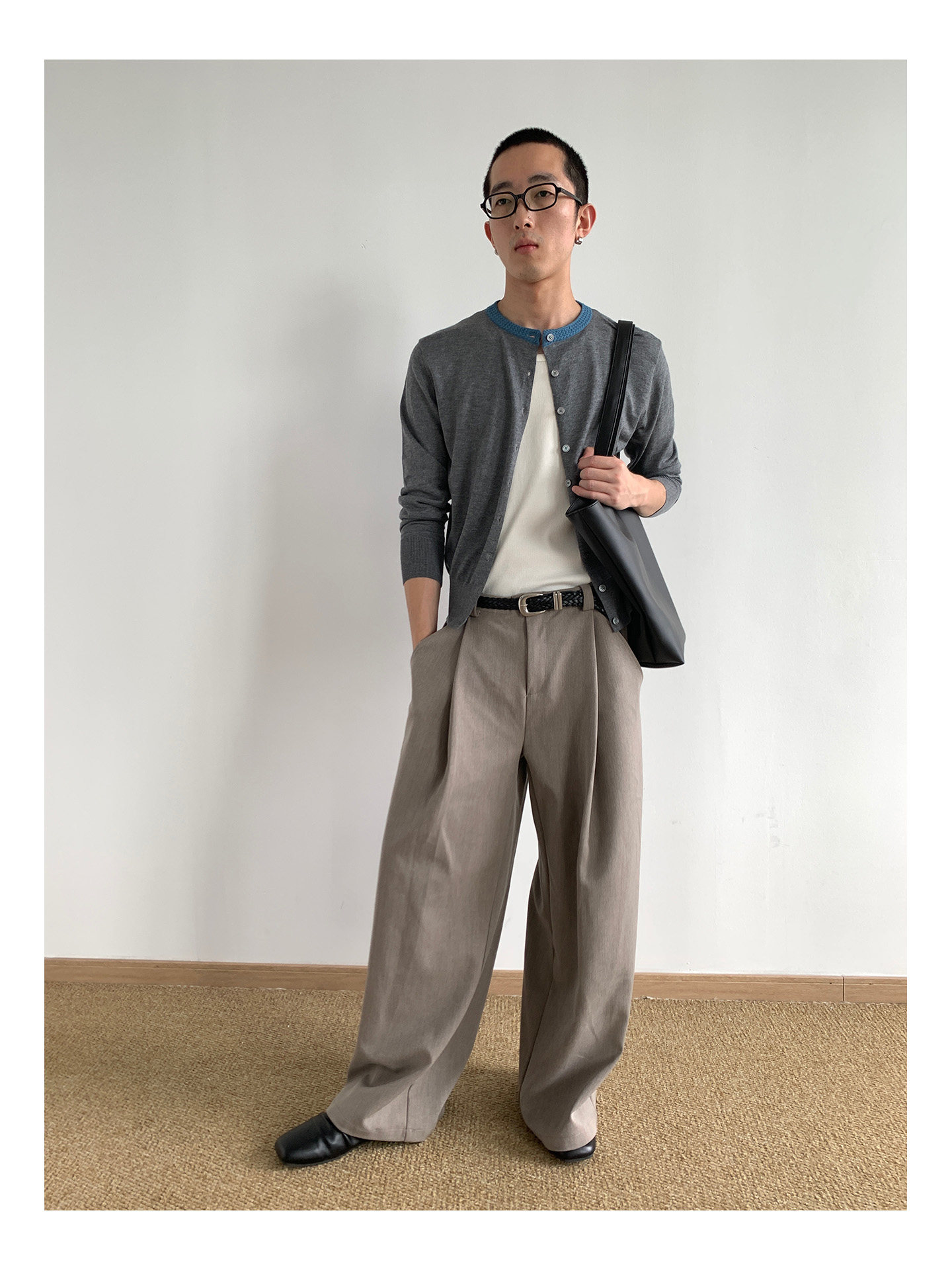 MION Contrast Colour Cropped Knit Cardigan