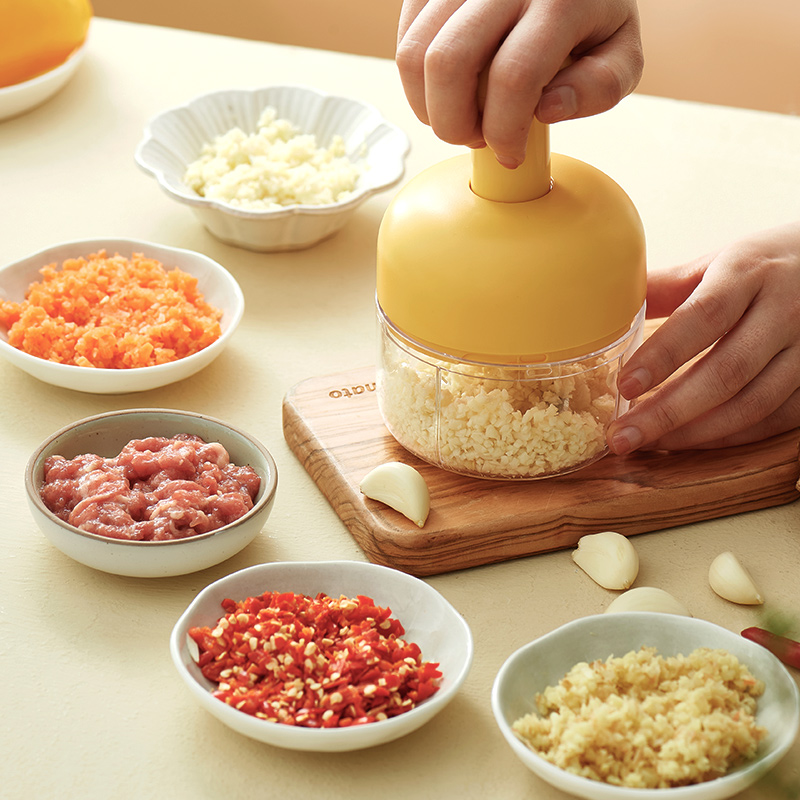 Garlic mashed garlic Manual Press Garlic Mashed Garlic Mashed Garlic Mashed Garlic Mashed Garlic Stir Garlic Whipped Machine Ginger Garlic Chopped garlic at the end of the garlic