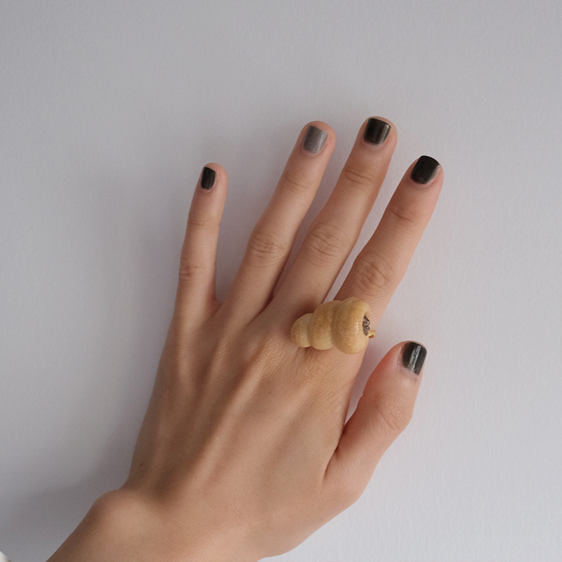 Chocolate Cream Roll Ring Adjustable miniature bread