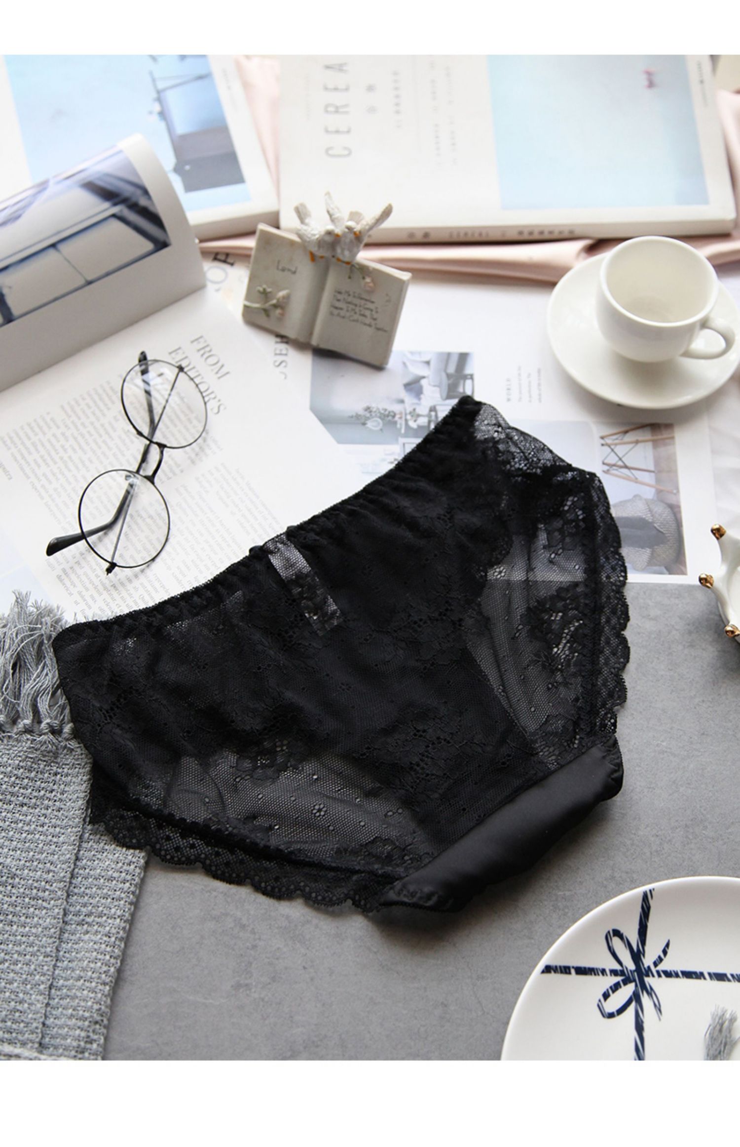 Quần lót nữ bằng vải cotton Nhật Bản ren siêu mỏng dễ thương thoáng khí không có dấu vết eo thấp tóm tắt nhỏ tươi - Giữa eo quần boxer nam
