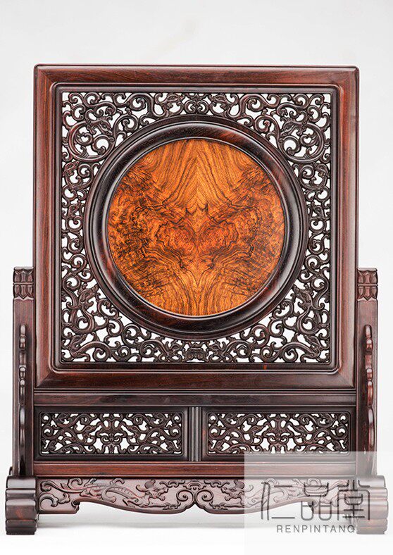 Authentic small leafy purple sandalwood inlaid with yellow floral pearls and carved dragon ripples to the immediate table screen