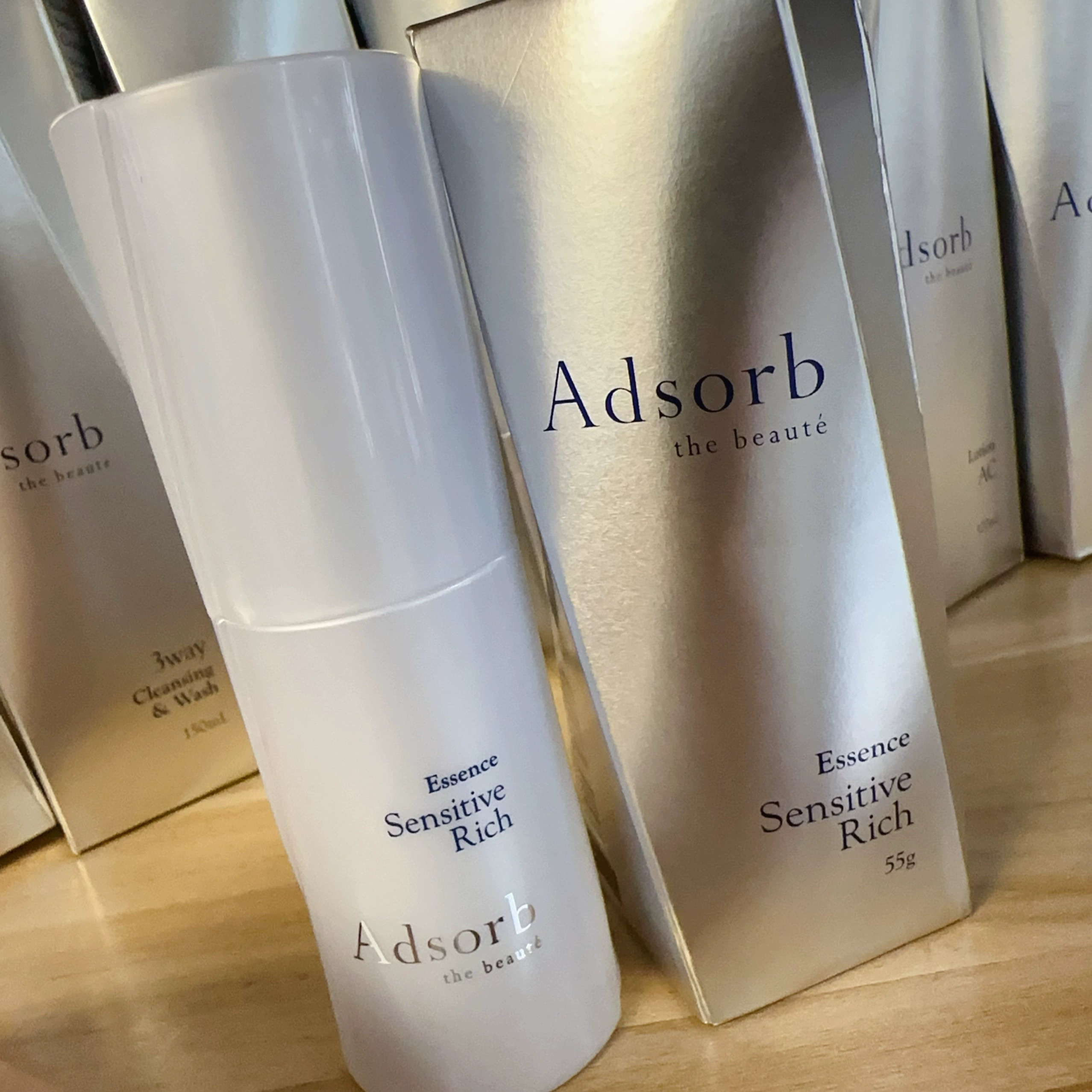 Adsorb アドソーブ エッセンス　センシティブリッチ ゲル状美容液 Adsorb アドソーブ エッセンス センシティブリッチ〈ゲル状美容液〉55g