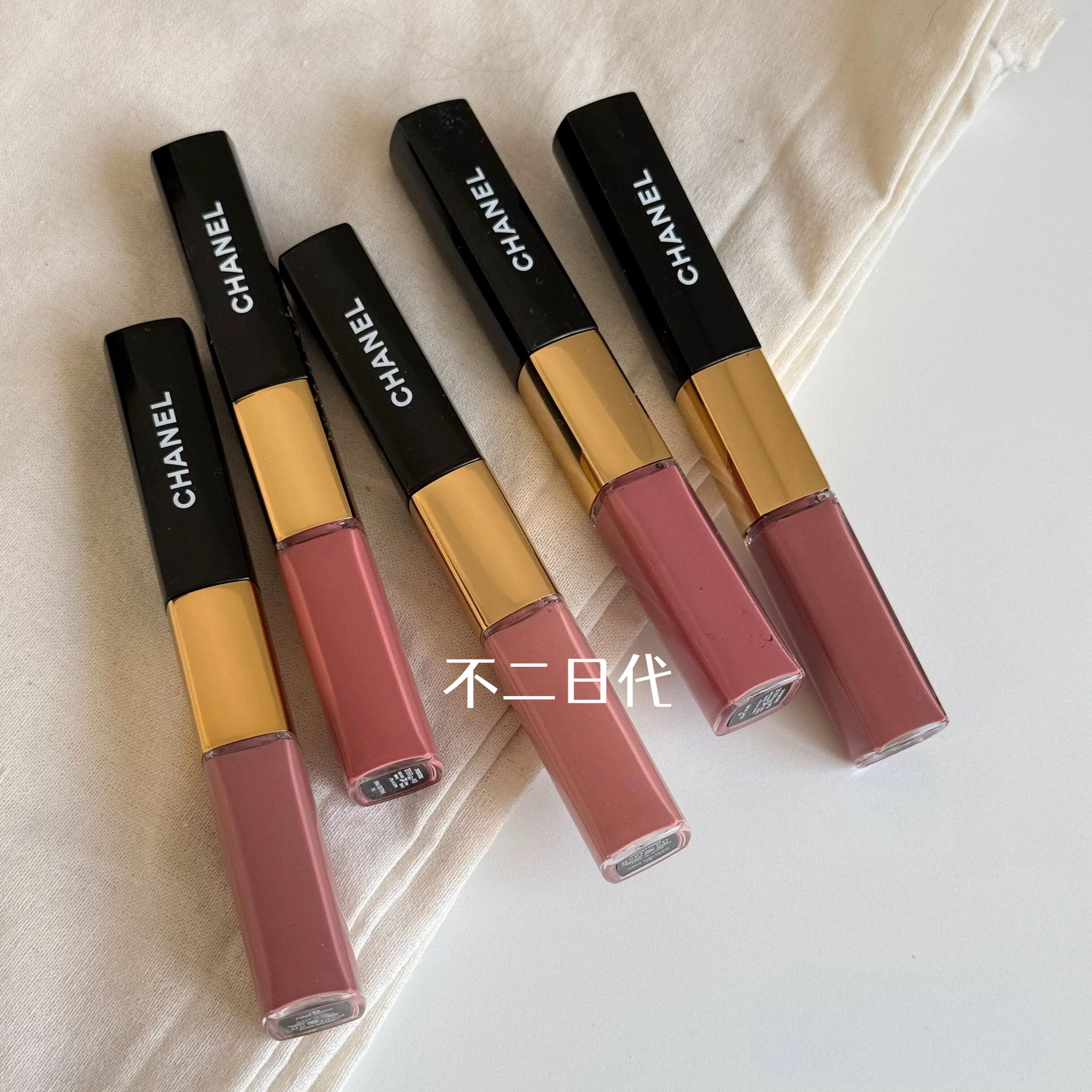 在途】绝美！日本专柜Chanel香奈儿双头唇釉69 174 182 186 40评价- 淘宝网