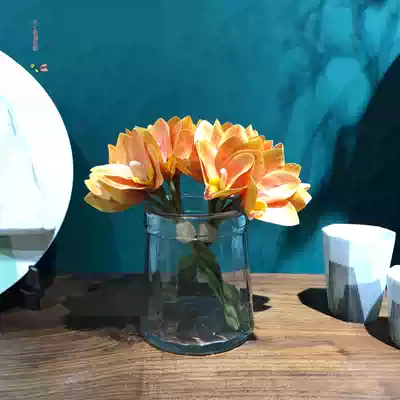 High-end simulation of the glue over the glue Cymbidium model room flower arrangement hotel club desktop ornaments simulation green plants