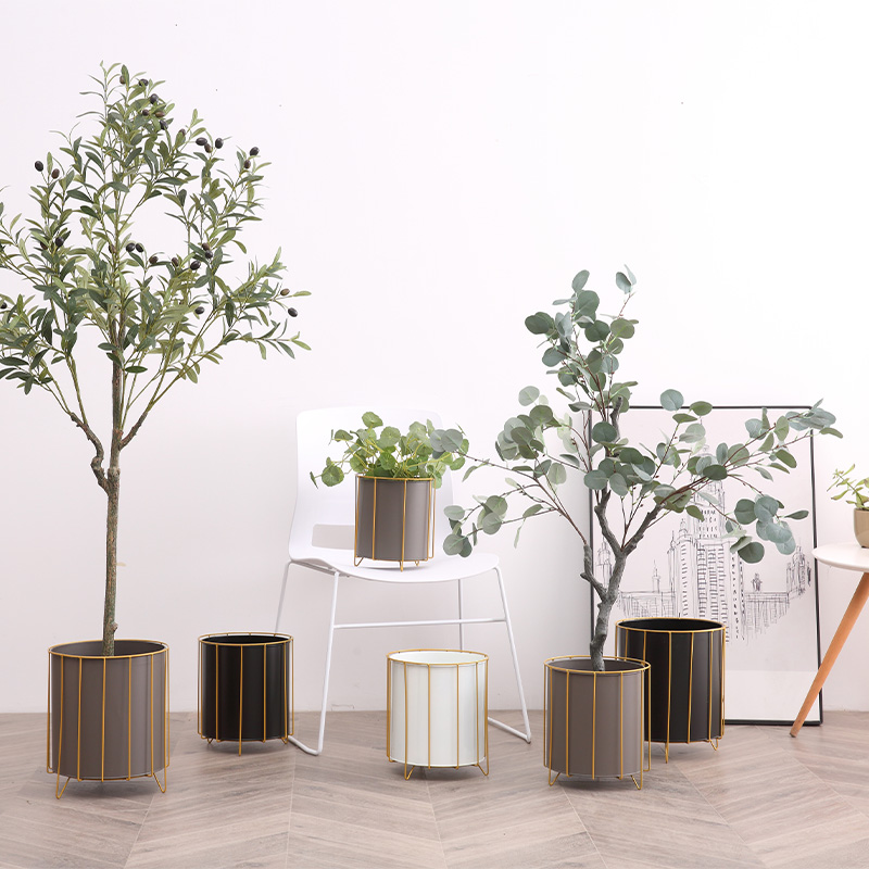 Nordic flower pot wrought iron metal round flower stand balcony indoor green plant pot picking floor golden shelf iron bucket decoration
